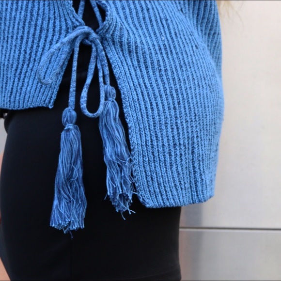 blue turtle neck sweater - Picture 4 of 5